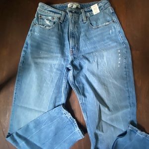 Abercrombie and Fitch mom jeans size 29, 8